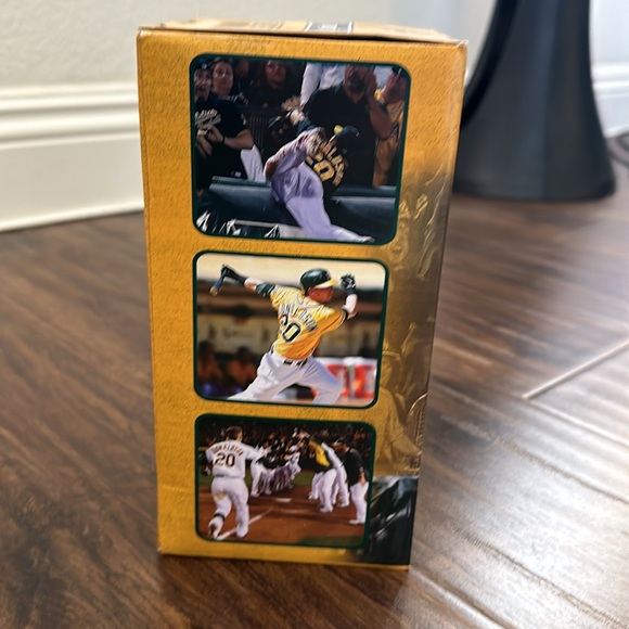 NIB A’s Josh Donaldson Bobble Head - Picture 5 of 8